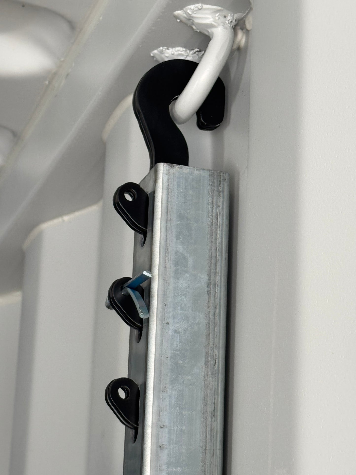 EZY Shelf Brackets | Small | 2 Pack | Unistrut and Hooks Not Included