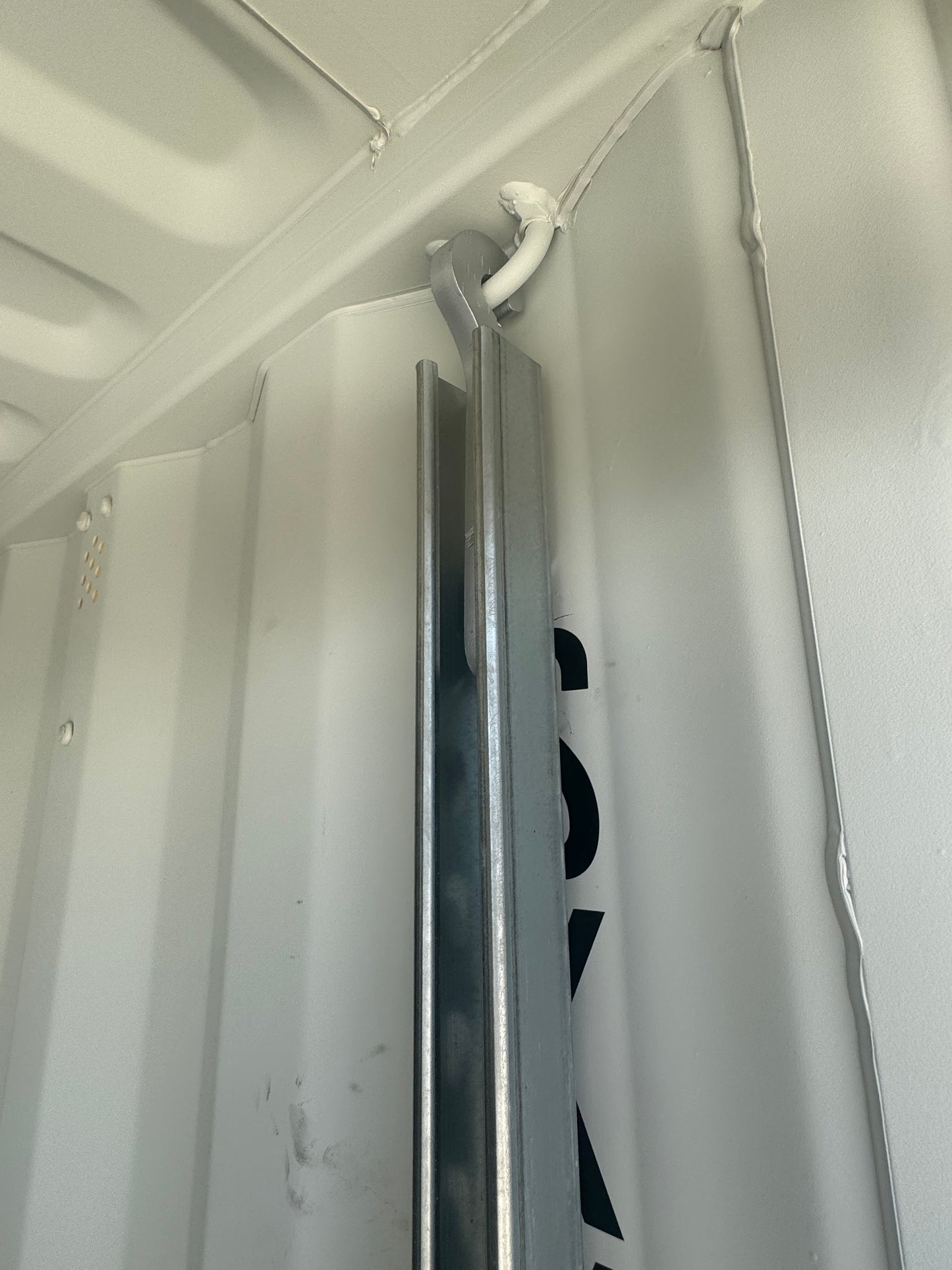 EZY Unistrut Standard Hook Kit | Hook + Turnbuckle | 8 Pack (Does Not Work with EZY Shelving)