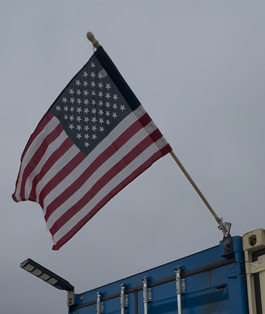 EZY Flag Bracket + American Flag