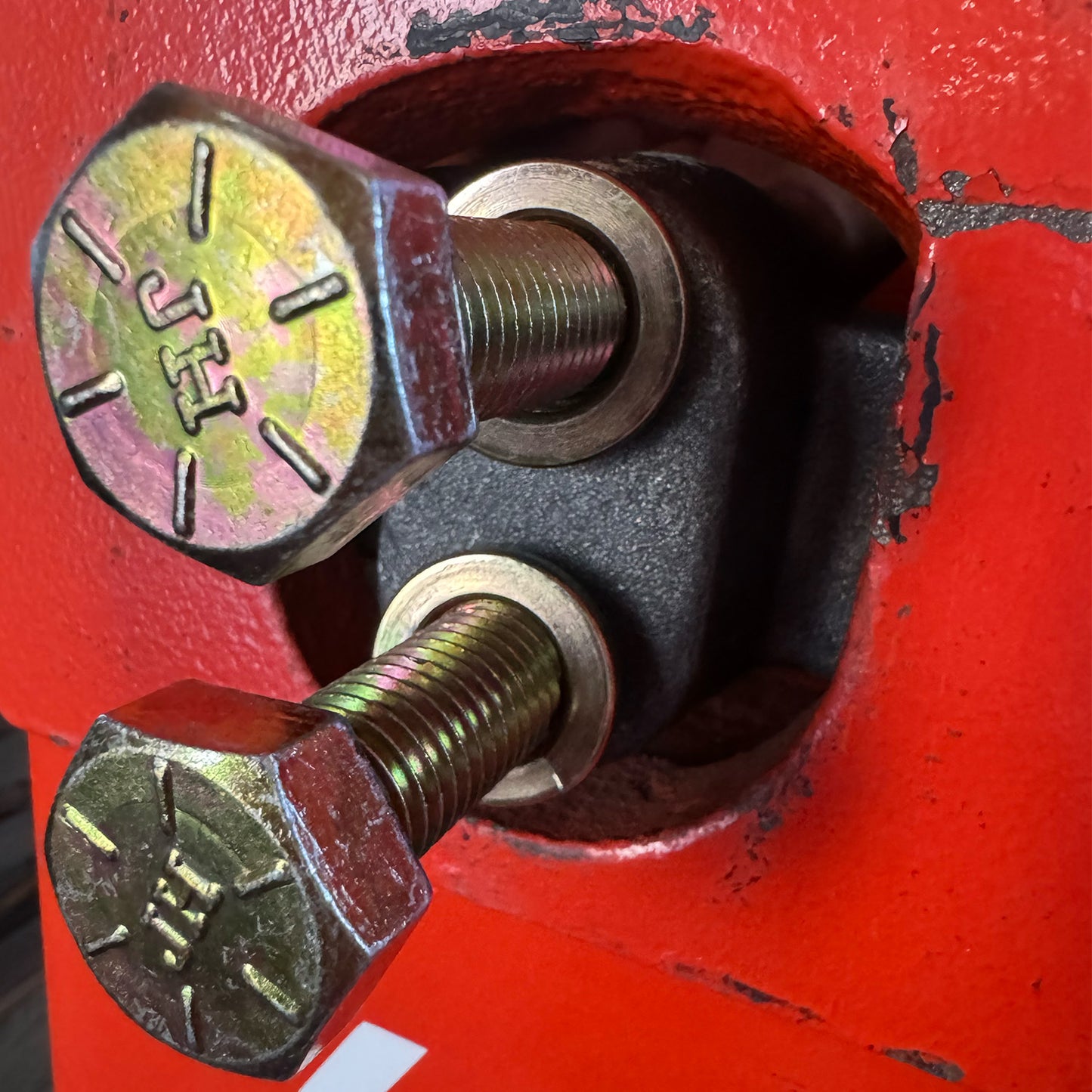 Forged Universal Container Nut | 24 PACK