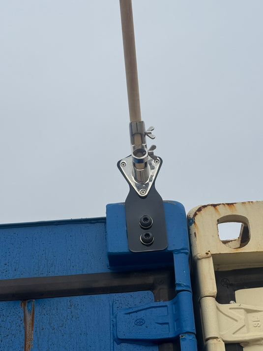 EZY Flag Bracket + American Flag